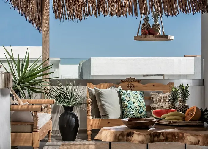 Khroma Luxury 2 Front With Private Mini Pool Jacuzzi Apartment Hersonissos (Crete)