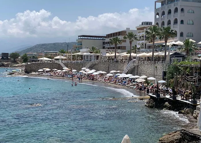 Apartment Khroma Luxury 2 Front With Private Mini Pool Jacuzzi