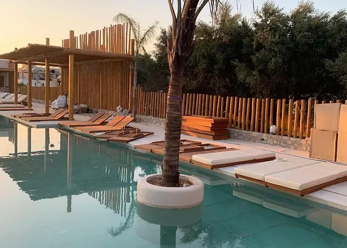 Khroma Luxury 2 Front With Private Mini Pool Jacuzzi Apartament Hersonissos (Crete)