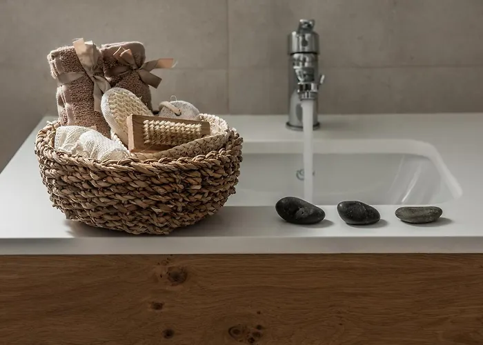 Khroma Luxury 2 Front With Private Mini Pool Jacuzzi Hersonissos (Crete)